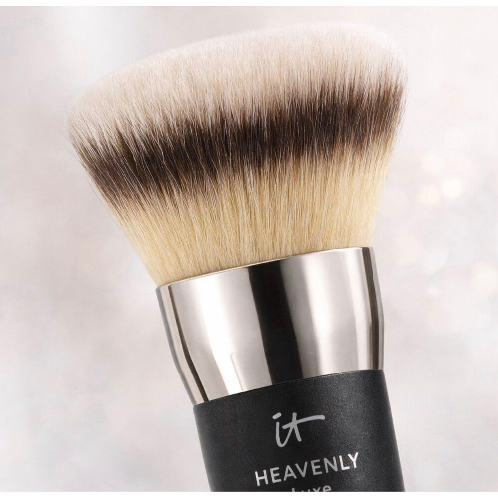 Heavenly Luxe No 29 Foundation Brush - Picture 2 of 7
